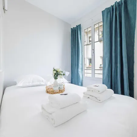 Cosy Proche La Apartment *