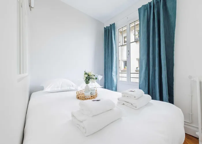 Cosy Proche La アパート *